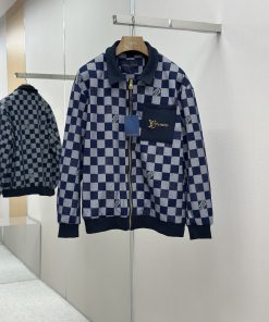 1V官网同款三标齐全提前_6228