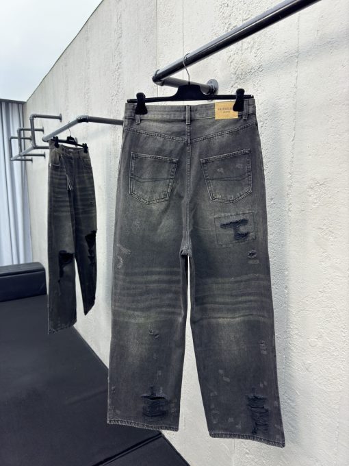 Balenciaga做旧水洗破洞牛仔裤 - 图片 2