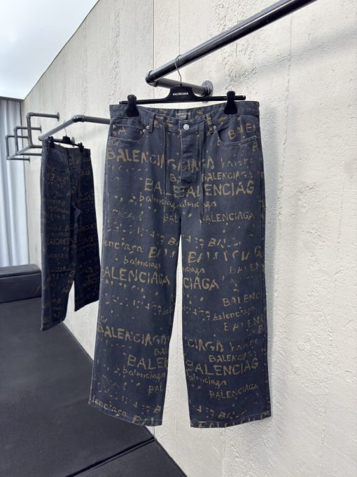Balenciaga水洗满印牛仔裤工