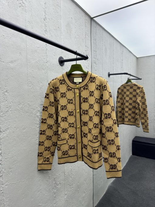 GUCCI 脱圈花G字母开衫工艺说