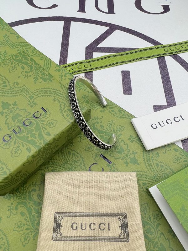 Gucci 经典双G花朵手镯 细节实拍