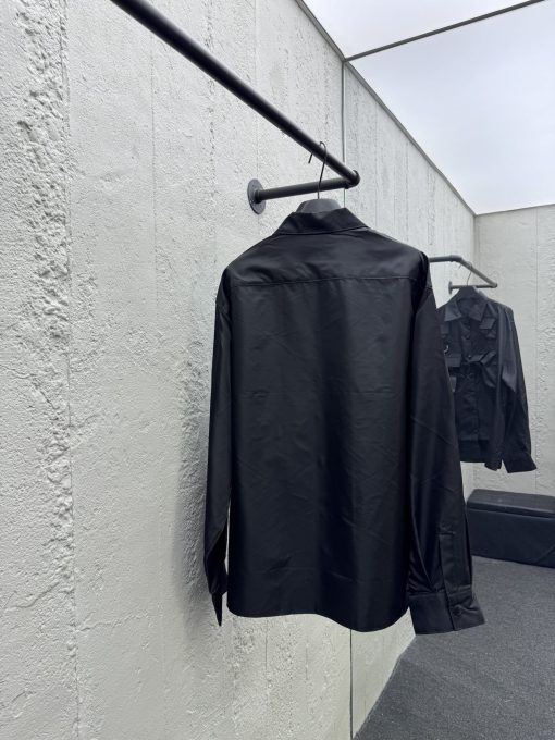 Prada24SS工装尼龙外套工艺 - 图片 2