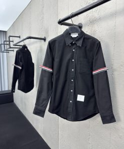 THOMBRKWNE双袖标志衬衫工艺