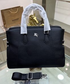 。Burberry巴宝莉 巴宝莉新款男