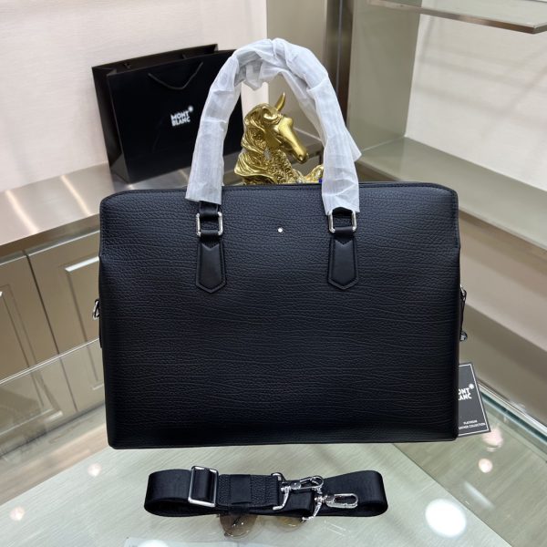 。Montblanc International（万