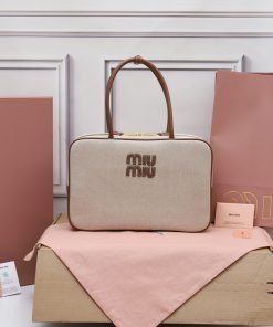 【特级原厂皮】5BB117 M家新品帆