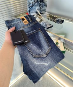 主推Dsquared2第二次方商标_3896