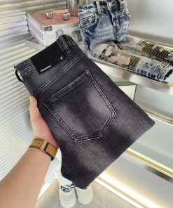 主推Dsquared2第二次方商标_3940