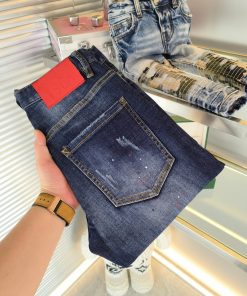 主推Dsquared2第二次方商标_3945