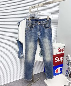 克罗心男士丹宁牛仔裤官宣画