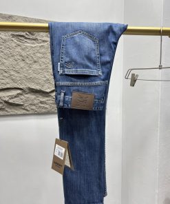 巴宝莉高端定制2025早春最新_8484