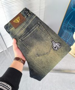 支持年后退换普拉达新
