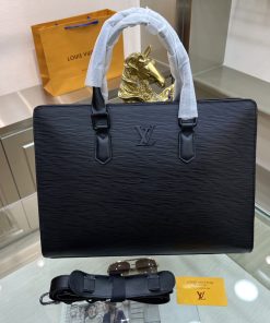 新品 ：LOUIS VUITTON（路易威登