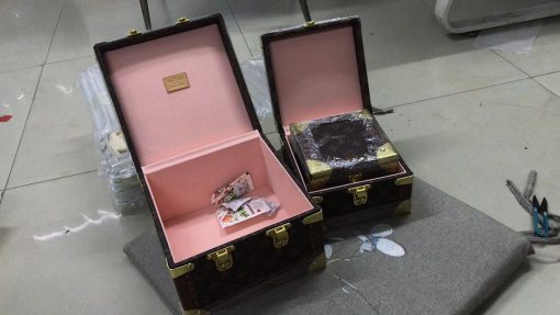 新款lv首饰箱 老花配栗色珠宝 - 图片 2