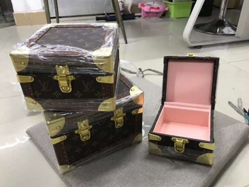 新款lv首饰箱 老花配栗色珠宝 - 图片 3