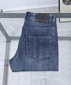 新款小直筒牛仔裤款号8_8824