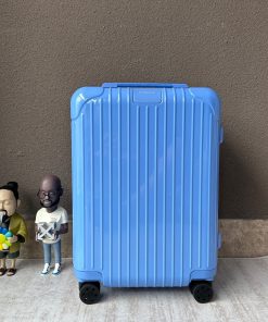 日默瓦RIMOWA Essential 系列
