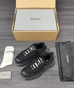 纯原版本BalenciagaTriple