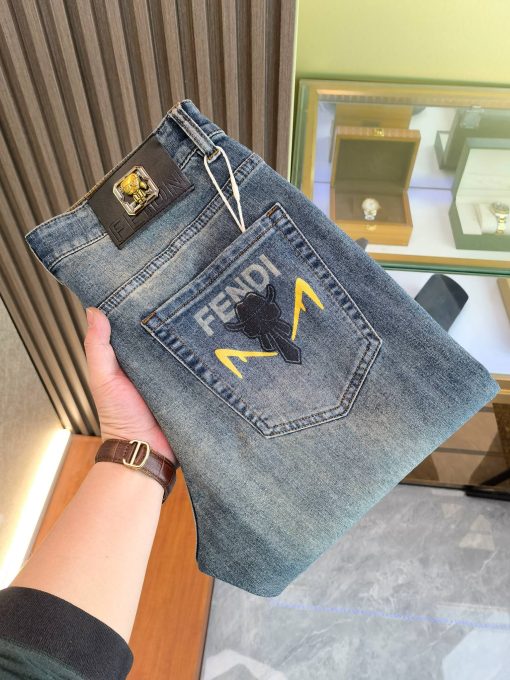 芬迪新款来袭新春爆款新品_16371