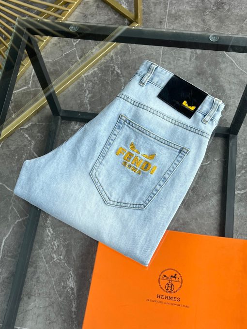 芬迪新款来袭新春爆款新品_9701